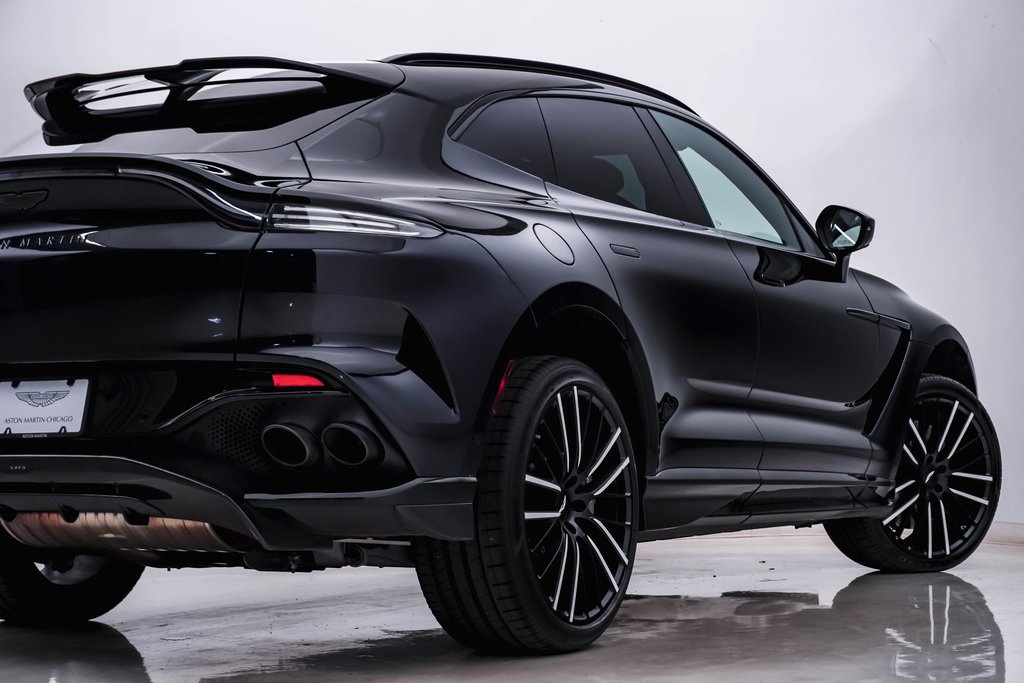 2024 Aston Martin DBX 707 10