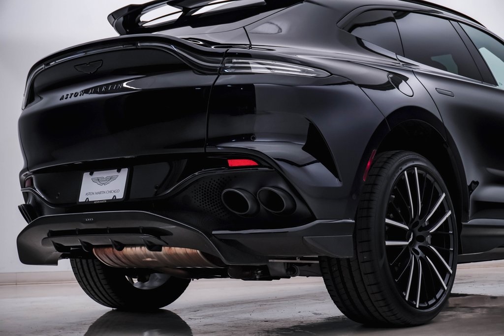 2024 Aston Martin DBX 707 12