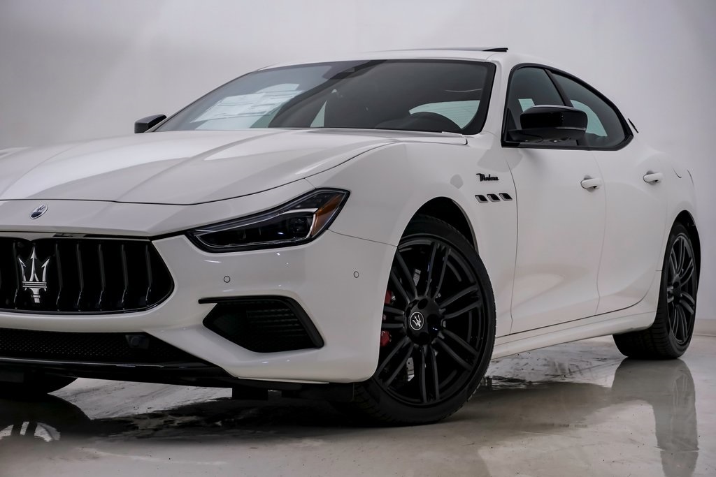 2024 Maserati Ghibli Modena 2