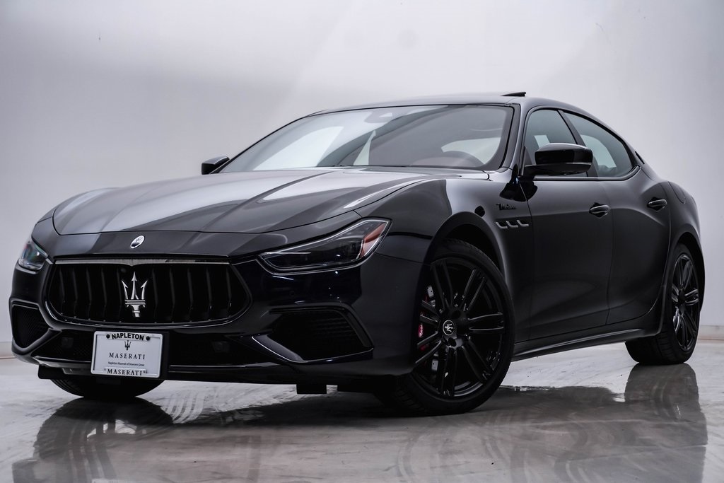 2023 Maserati Ghibli Modena 1