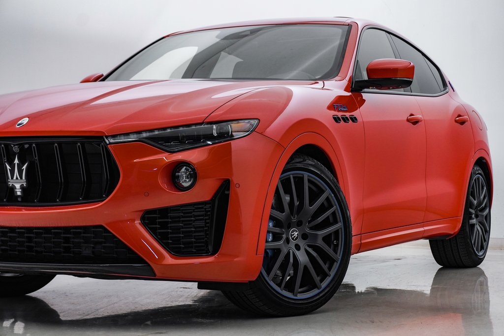 2023 Maserati Levante F TRIBUTO 2