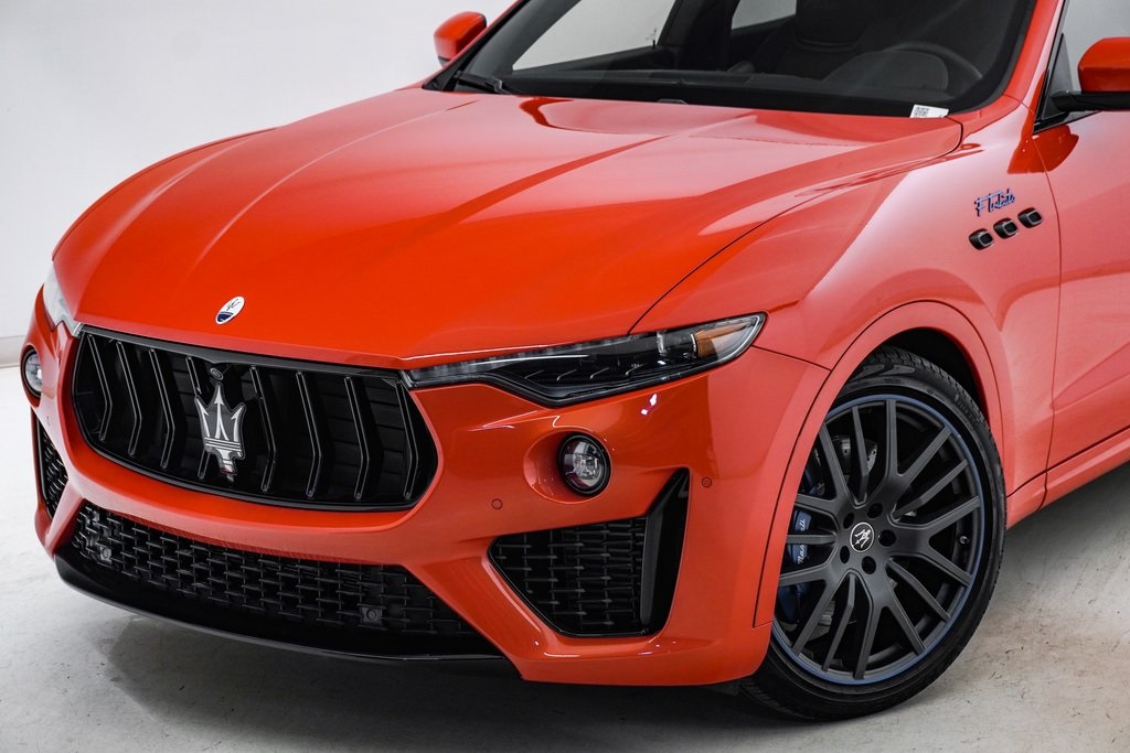 2023 Maserati Levante F TRIBUTO 4