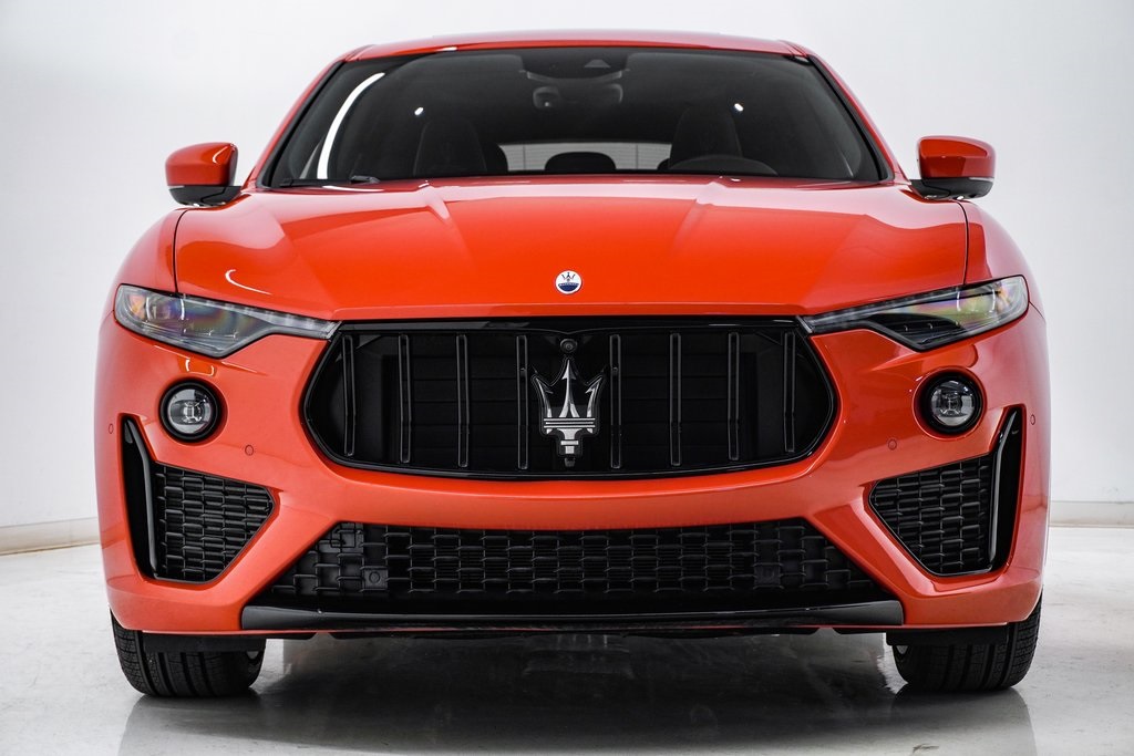 2023 Maserati Levante F TRIBUTO 6