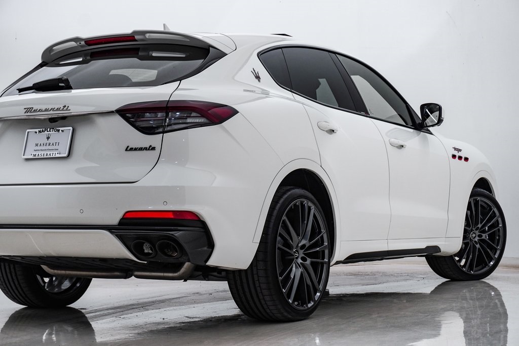 2023 Maserati Levante Trofeo 10