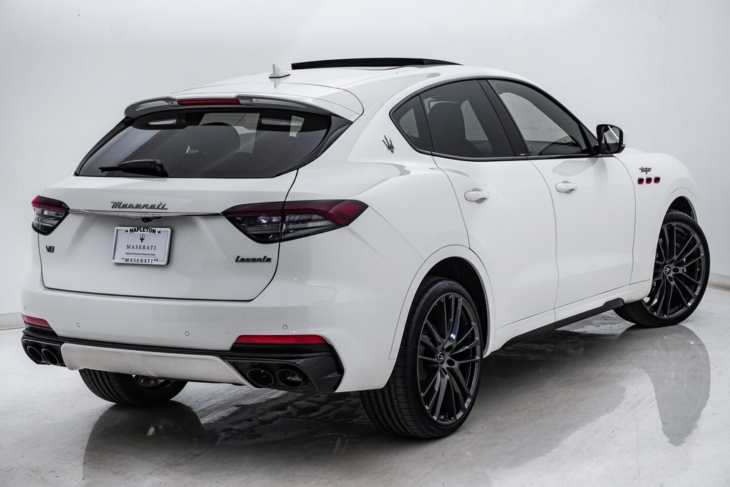 2023 Maserati Levante Trofeo 11