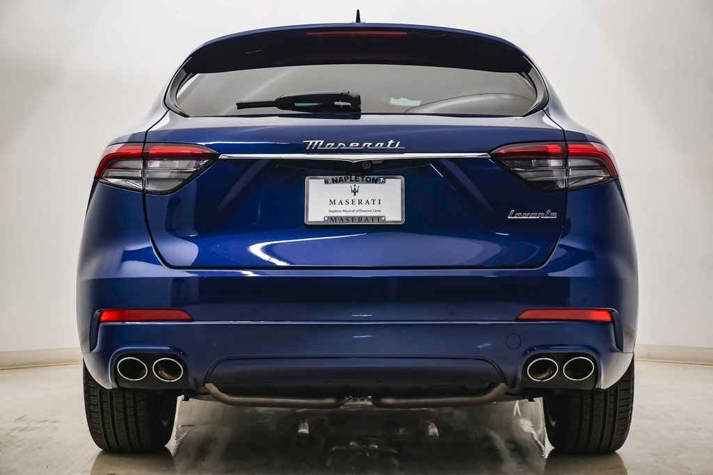 2023 Maserati Levante GT 8