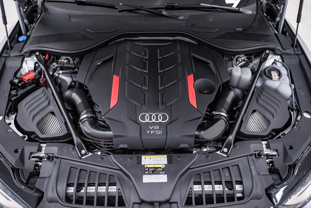 2024 Audi S8 4.0T 33