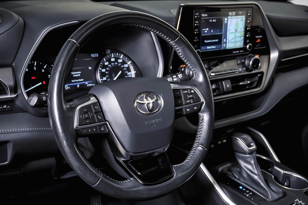 2021 Toyota Highlander XLE 22