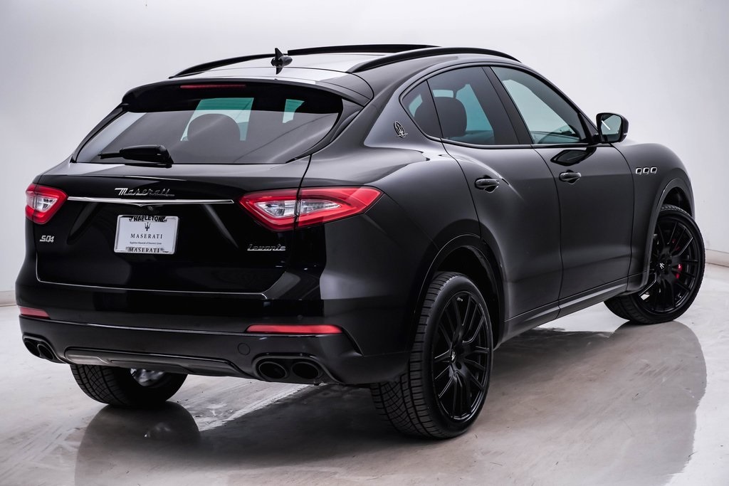 2019 Maserati Levante S 10