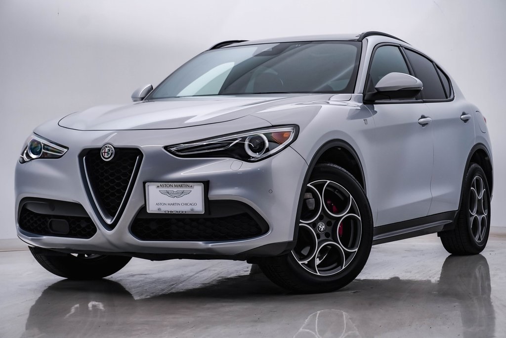 2022 Alfa Romeo Stelvio Ti 1