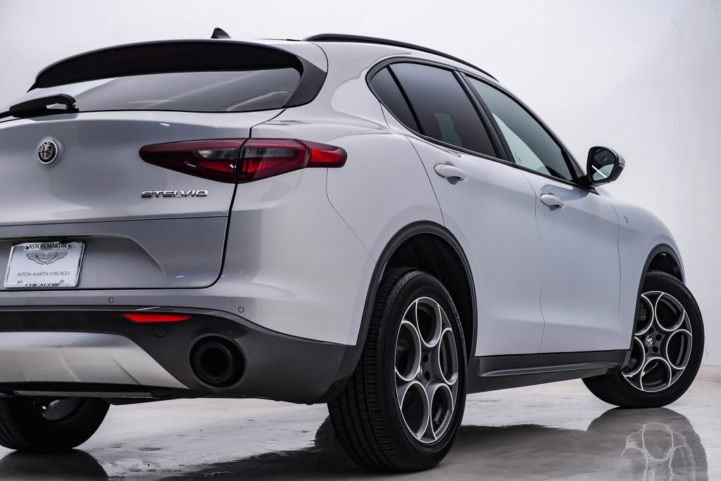 2022 Alfa Romeo Stelvio Ti 10