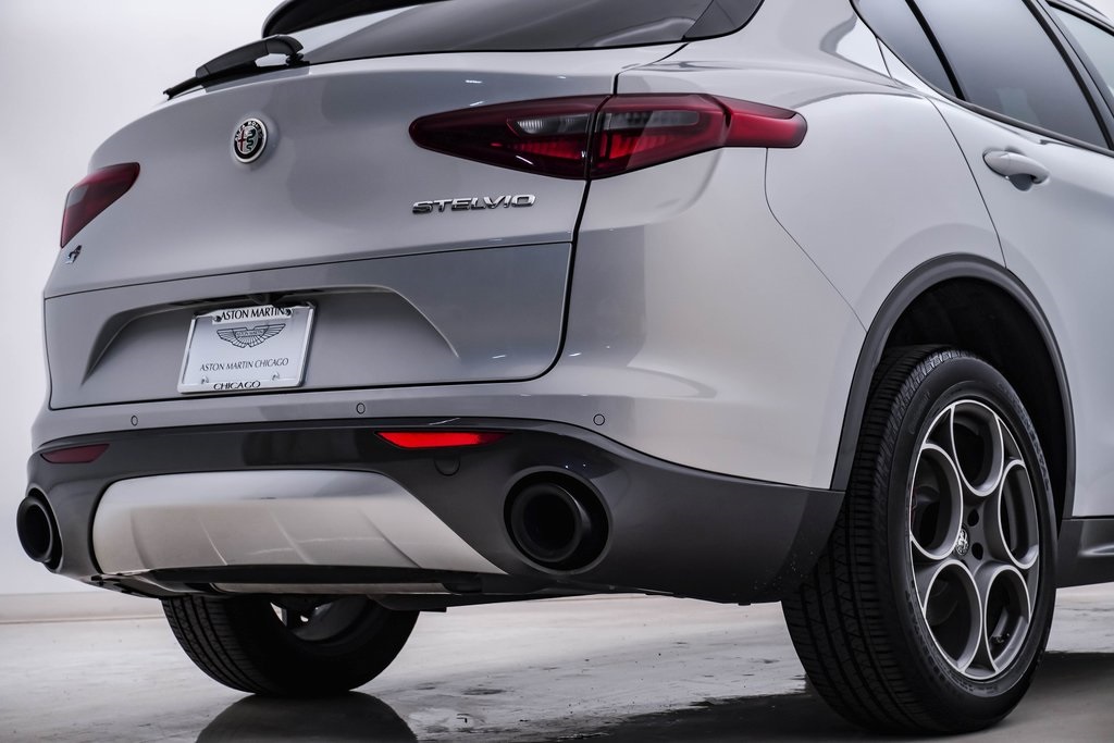 2022 Alfa Romeo Stelvio Ti 12