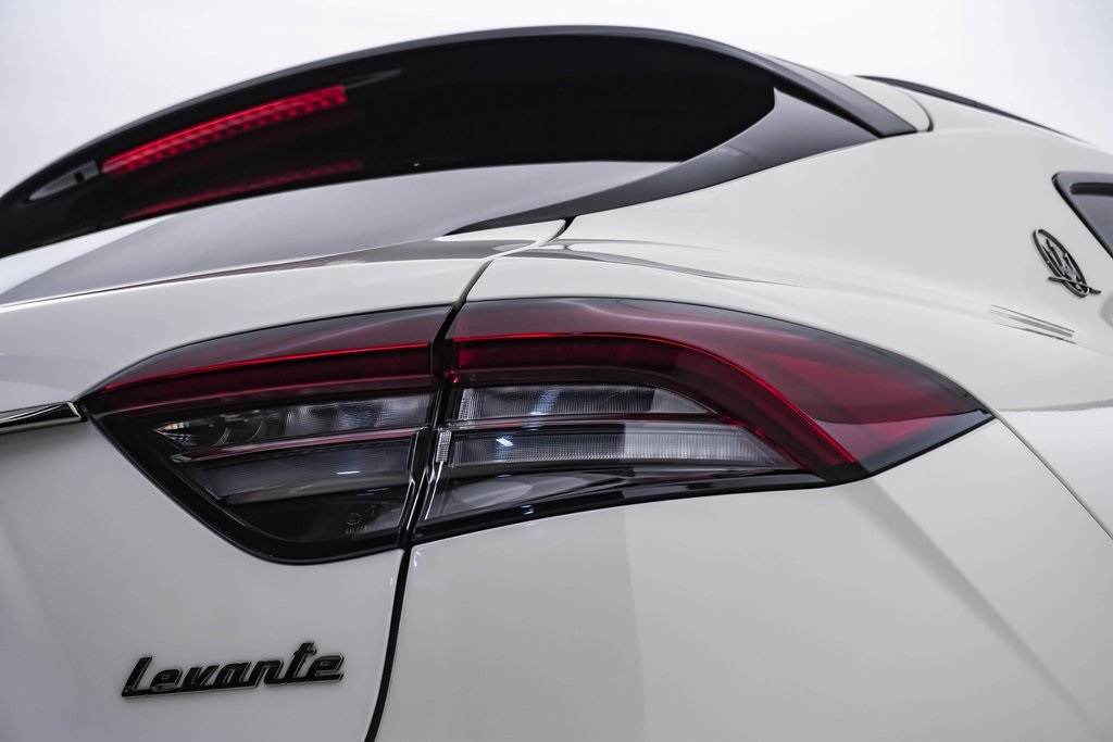 2021 Maserati Levante SUV 13