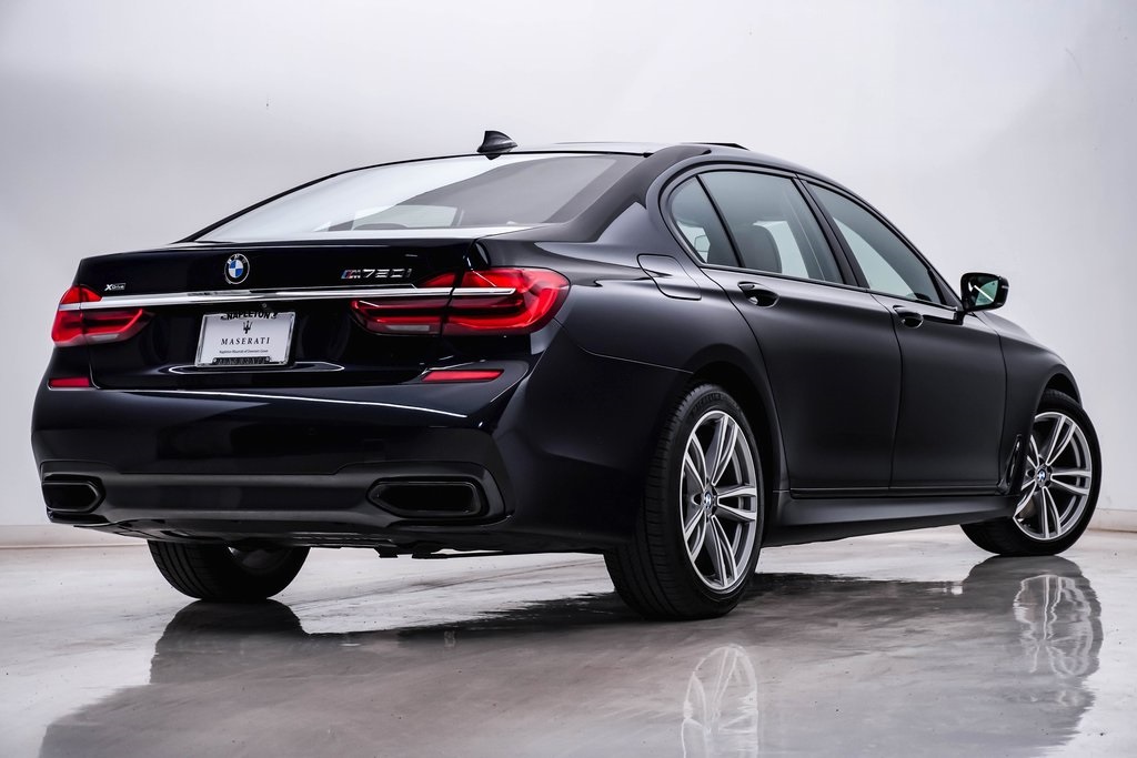 2017 BMW 7 Series 750i xDrive 9