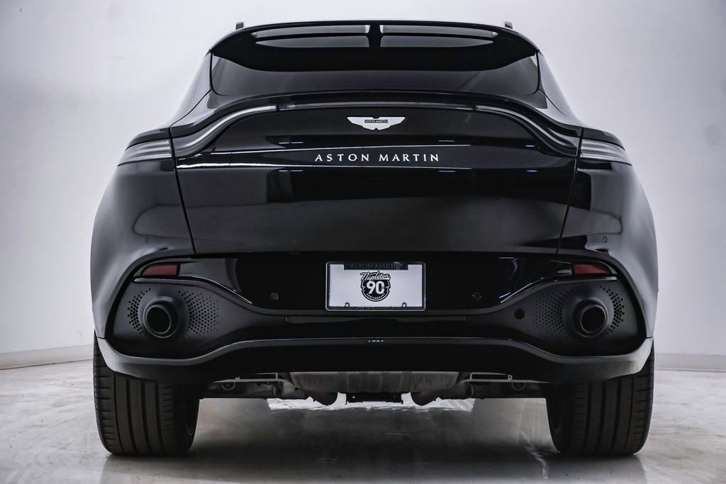 2022 Aston Martin DBX SUV 9