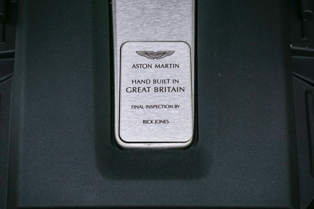 2022 Aston Martin DBX SUV 50