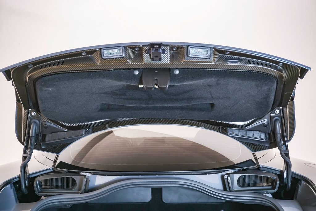 2019 Aston Martin DBS Superleggera 39