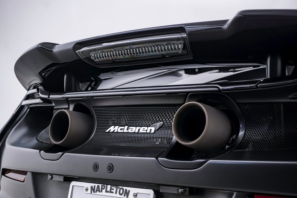 2016 McLaren 675LT Coupe 18