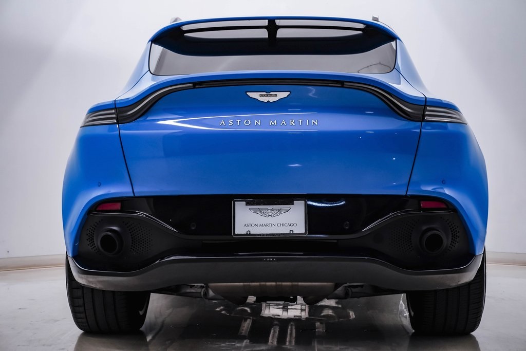 2021 Aston Martin DBX SUV 8