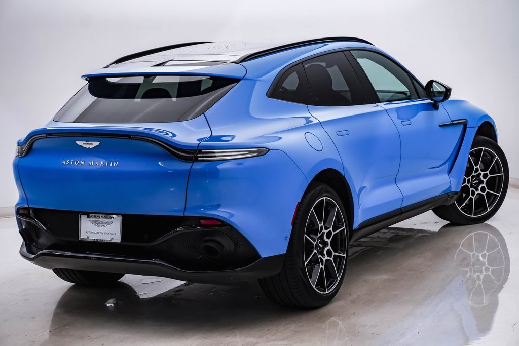 2021 Aston Martin DBX SUV 11