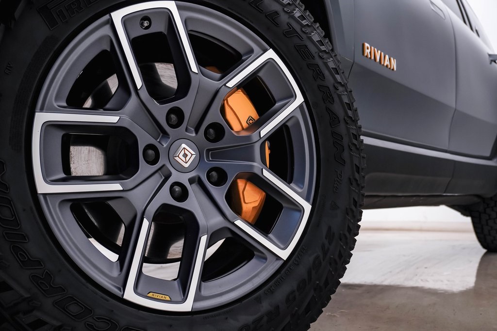 2022 Rivian R1S Launch Edition 6