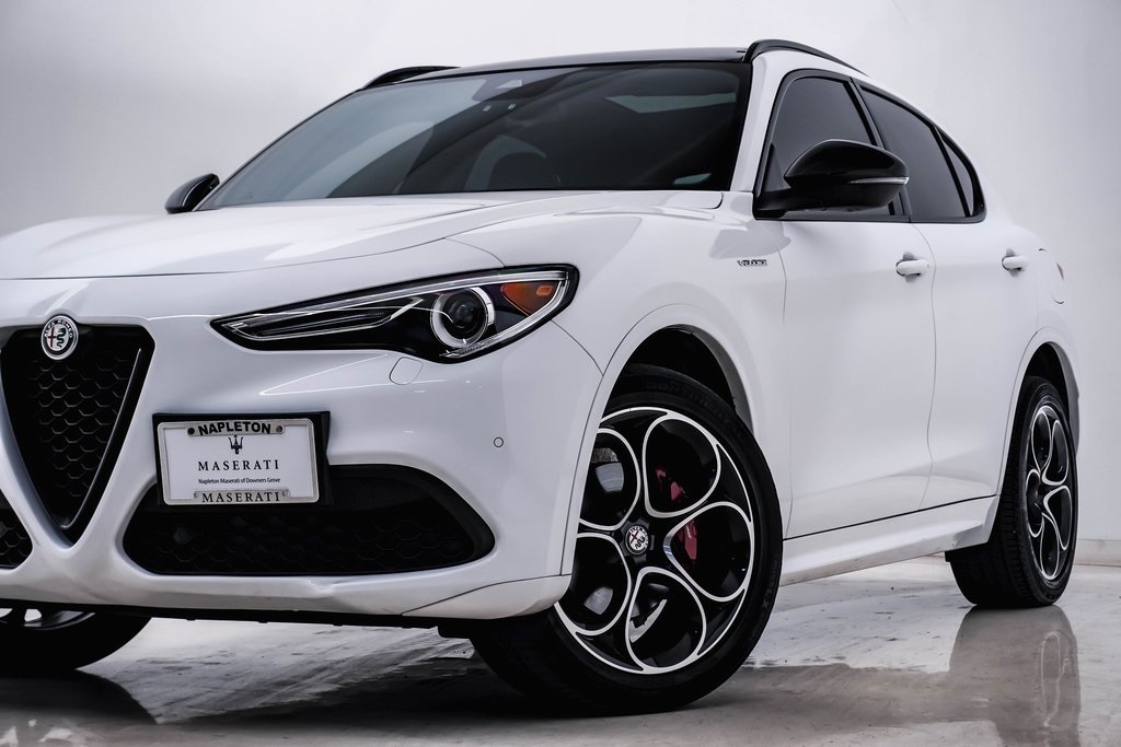 2022 Alfa Romeo Stelvio Veloce 2