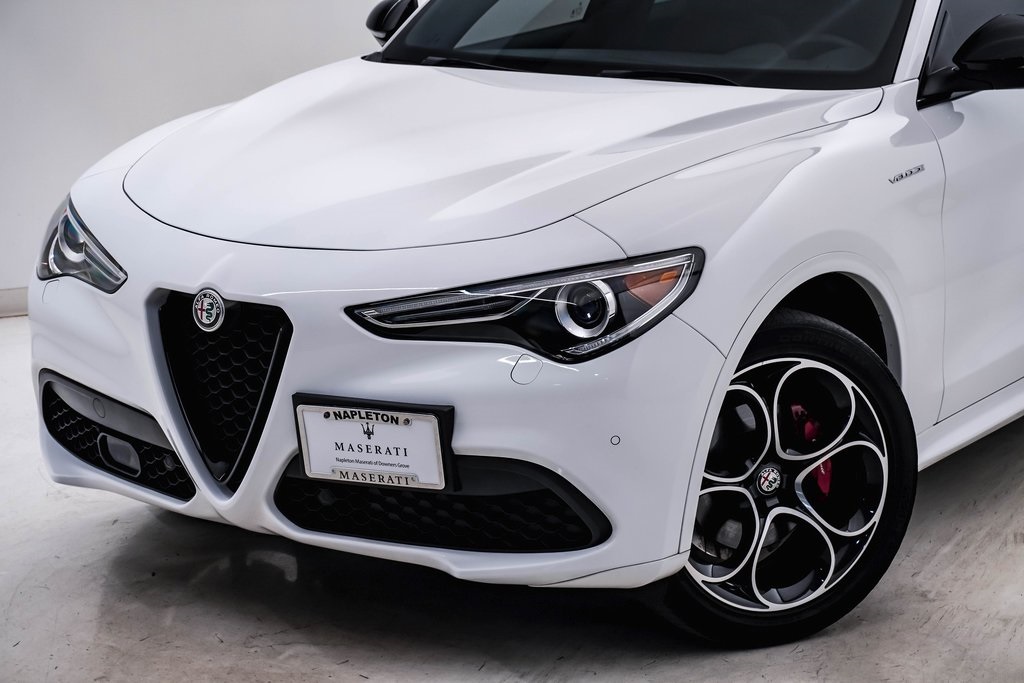 2022 Alfa Romeo Stelvio Veloce 4