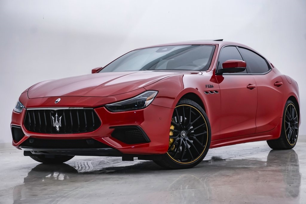 2022 Maserati Ghibli F Tributo 1