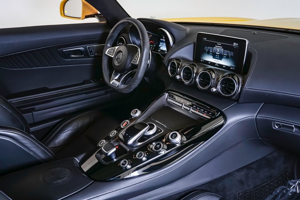 2016 Mercedes-Benz AMG GT S 15