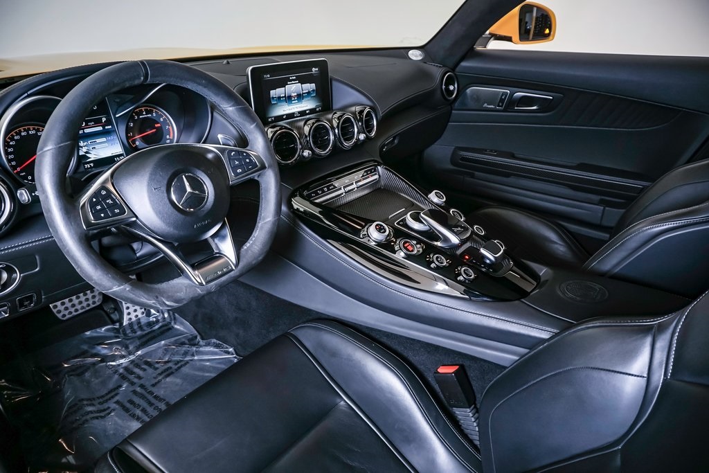 2016 Mercedes-Benz AMG GT S 21