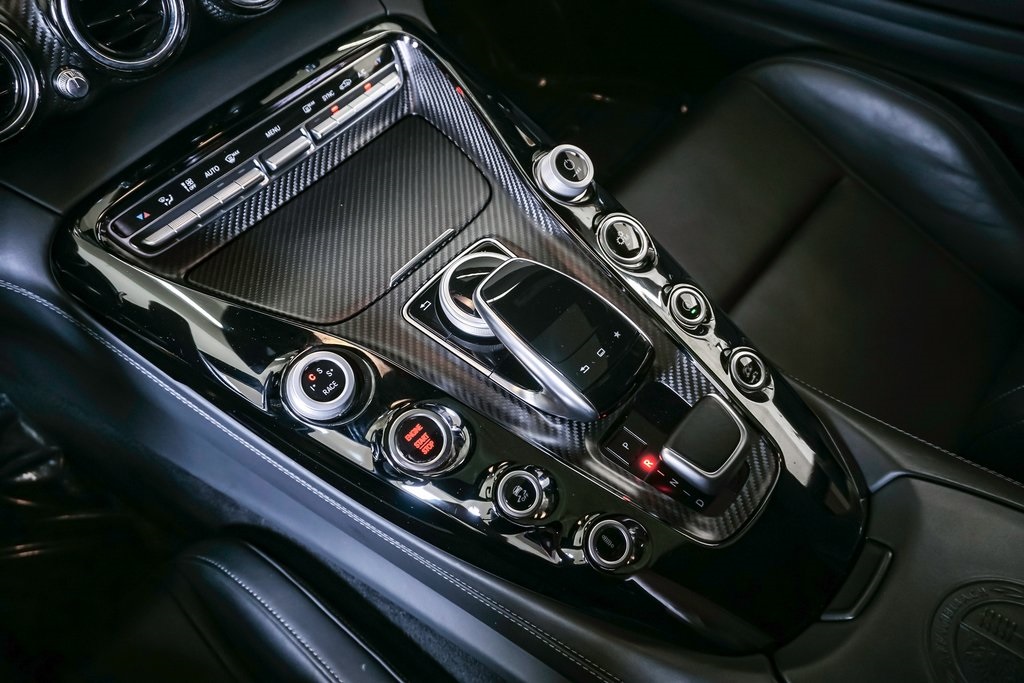 2016 Mercedes-Benz AMG GT S 26