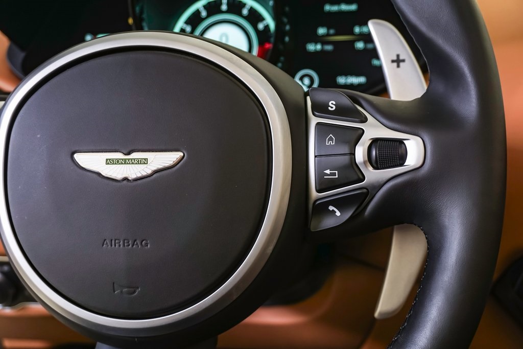 2021 Aston Martin Vantage Roadster 25