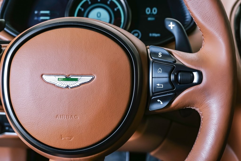 2022 Aston Martin DB11 Coupe 22
