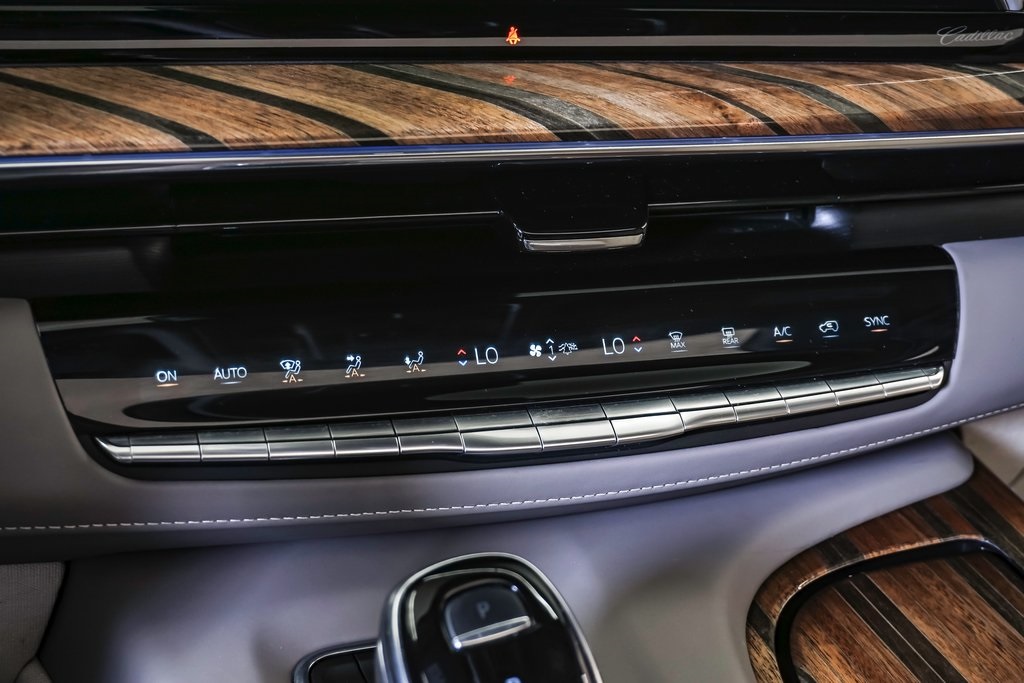 2021 Cadillac Escalade Premium Luxury Platinum 39