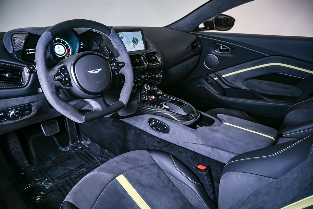 2023 Aston Martin Vantage F1 Edition 24
