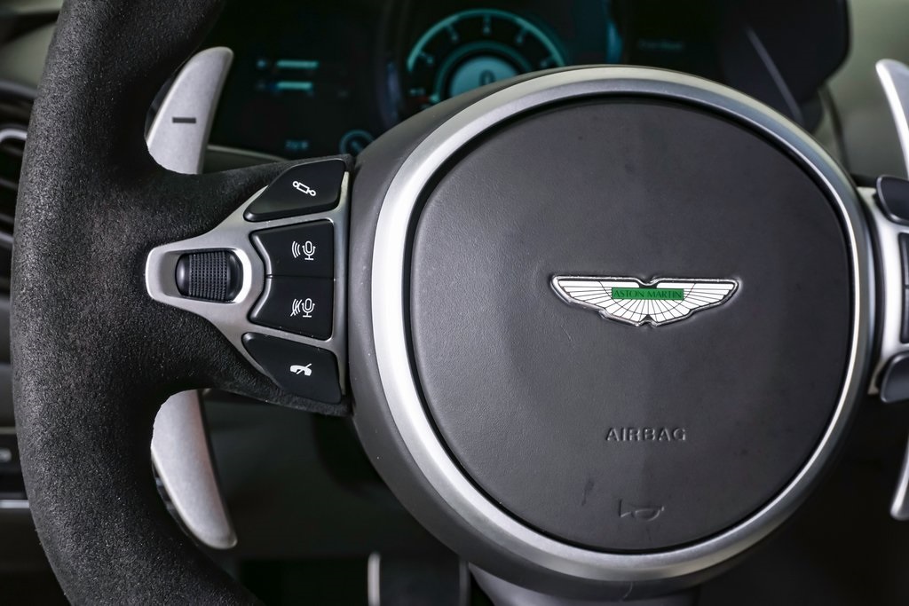 2020 Aston Martin Vantage Coupe 24