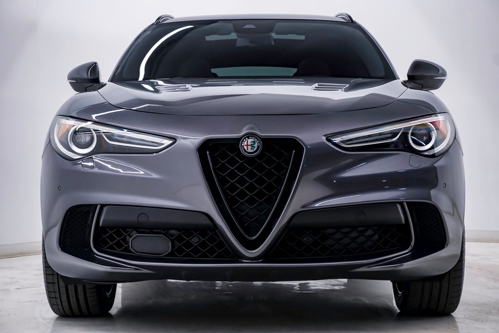 2022 Alfa Romeo Stelvio Quadrifoglio 7