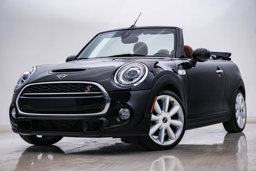 2019 MINI Cooper S Iconic 1