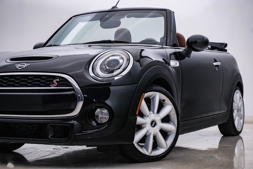 2019 MINI Cooper S Iconic 2