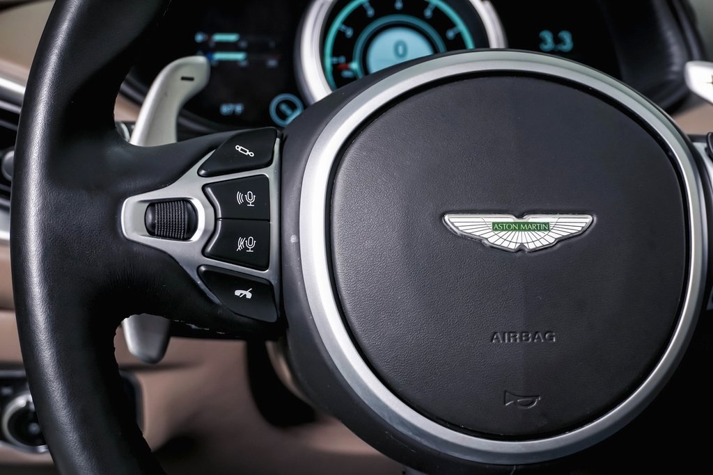 2021 Aston Martin DB11 Volante 27