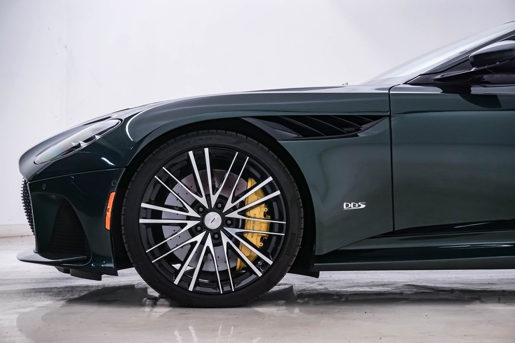 2023 Aston Martin DBS Coupe 7