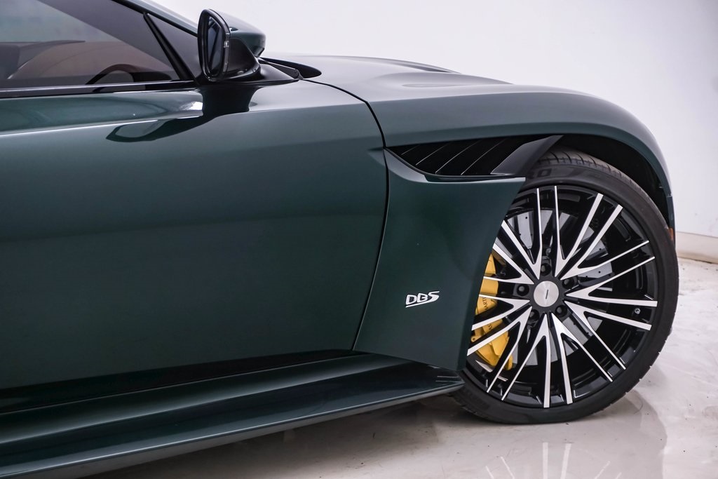 2023 Aston Martin DBS Coupe 18