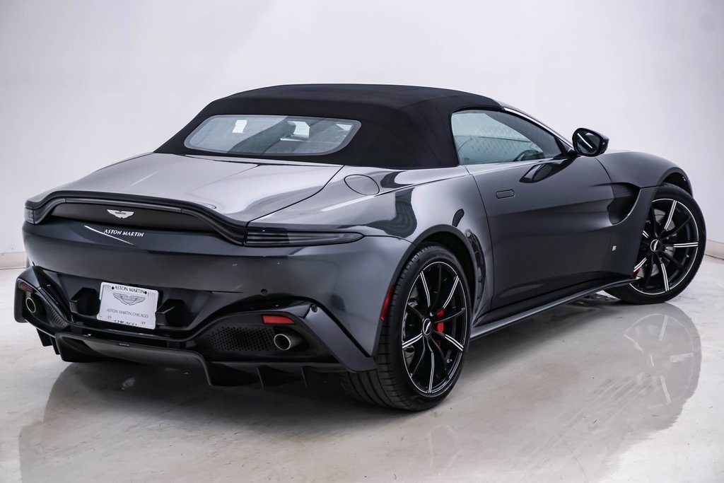 2021 Aston Martin Vantage Roadster 9