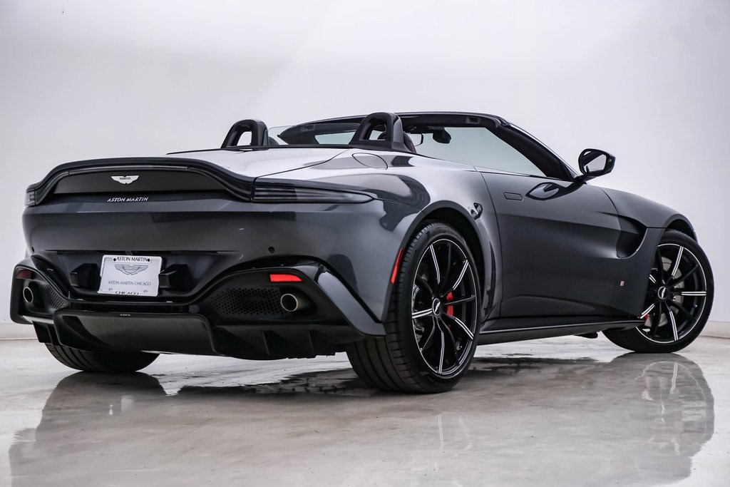 2021 Aston Martin Vantage Roadster 11