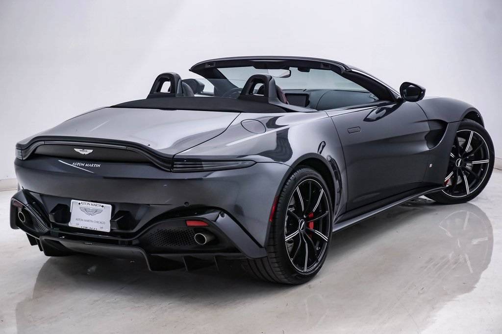 2021 Aston Martin Vantage Roadster 13