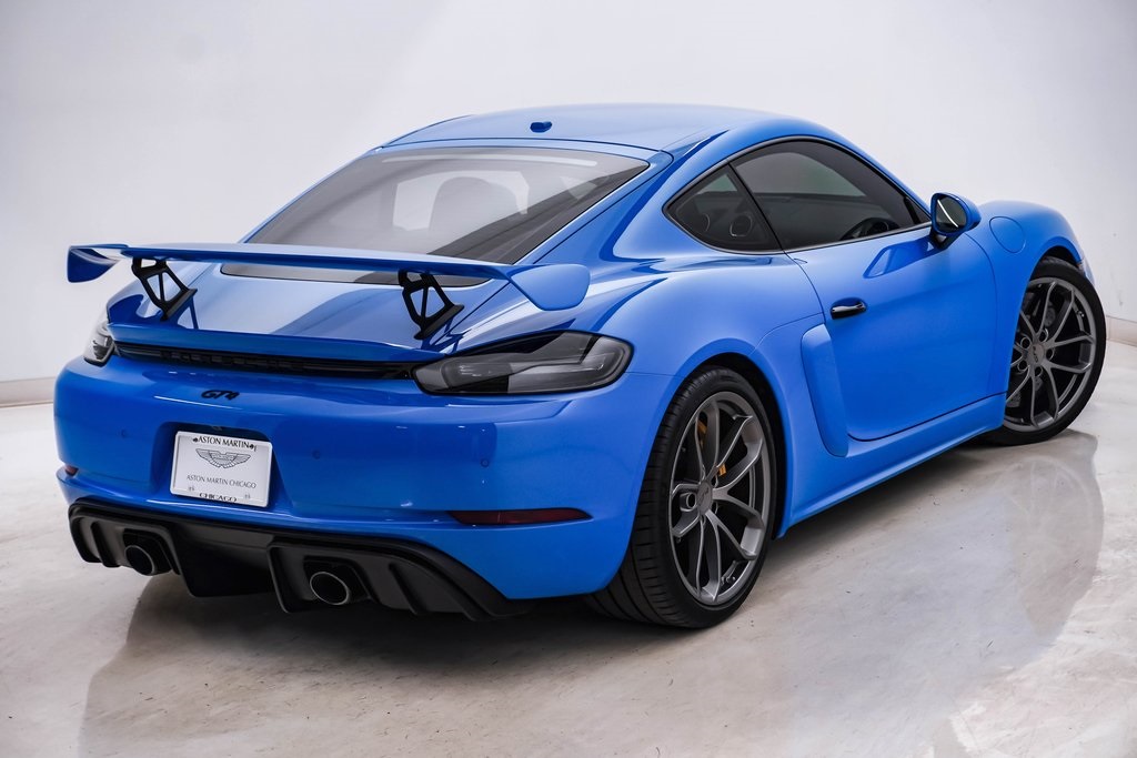 2022 Porsche 718 Cayman GT4 11