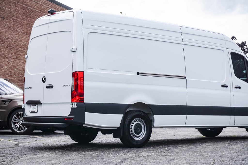 2024 Mercedes-Benz Sprinter 2500 Cargo 170 WB 8