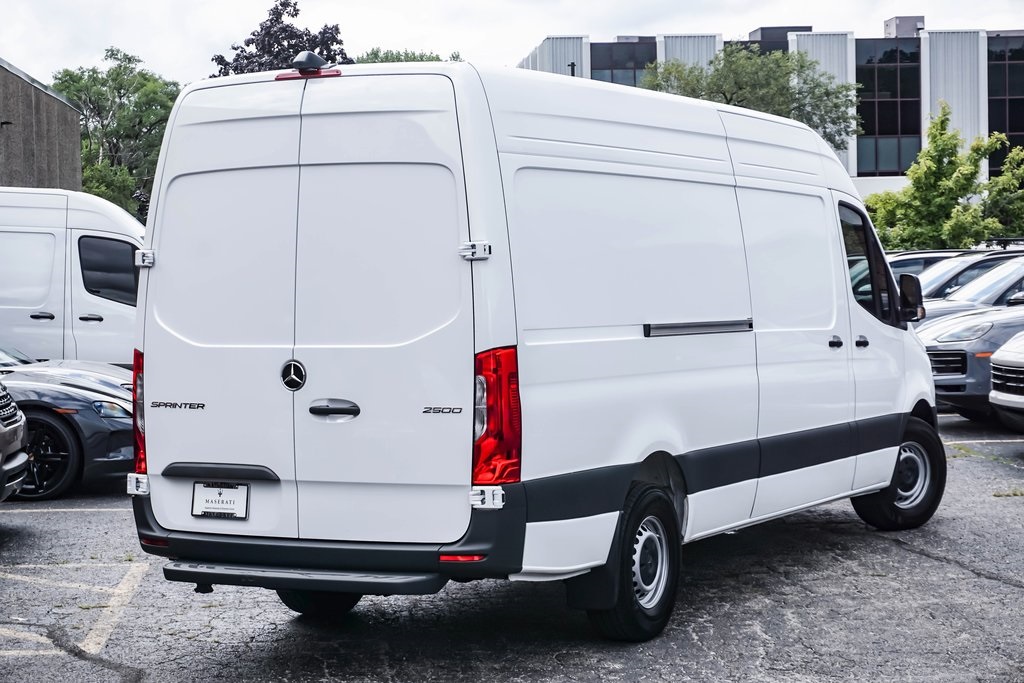 2024 Mercedes-Benz Sprinter 2500 Cargo 170 WB 9