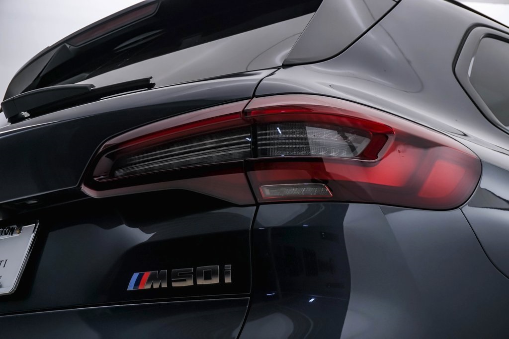 2022 BMW X5 M50i 13