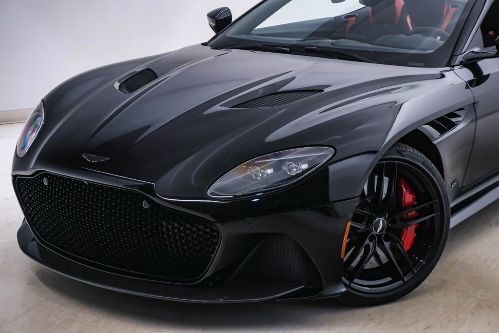 2022 Aston Martin DBS Superleggera 4